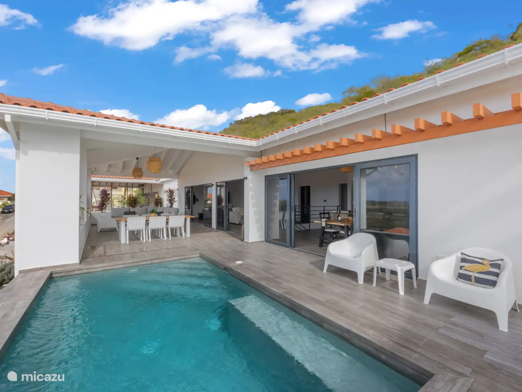 Villa in Fontein – Villa Bista di Laman | Micazu