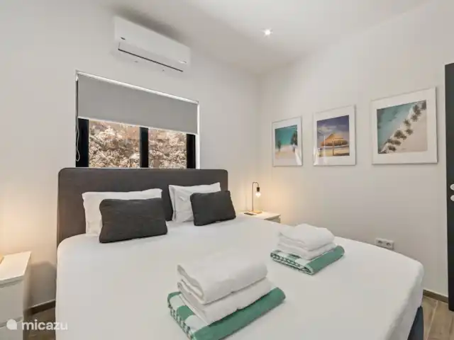 Villa Bista di Laman  en Curazao, Bandabou (oeste), Fontein - villa Dormitorio 1 con cama doble y aire acondicionado