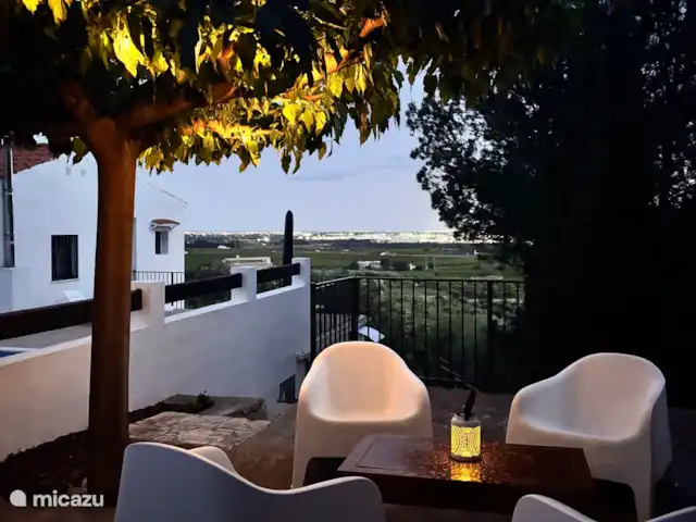 Villa Azahar en España, Valencia, Castellón - villa Cálidas tardes de verano en el jardín