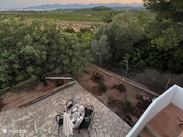 Villa Azahar en España, Valencia, Castellón - villa Varias terrazas y zonas de descanso con vistas, sombra, sol... ¡Un montón de opciones!