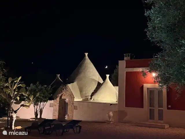 Trullo Sogno l'Estate en Italia, Apulia, Francavilla Fontana - casa de campo / castillo Las tardes