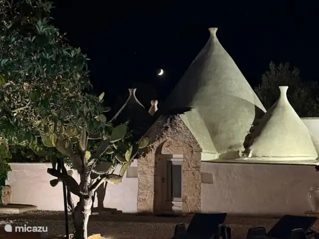 Trullo Sogno l'Estate en Italia, Apulia, Francavilla Fontana - casa de campo / castillo Antiguo
