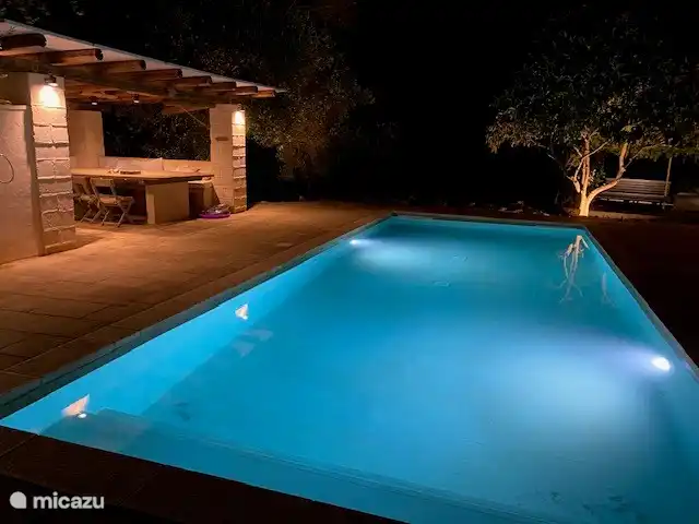 Außenküche am Pool