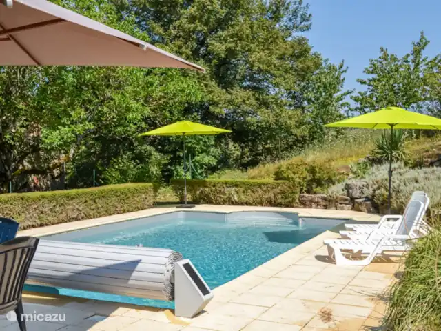 casa vacacional en Francia, Lot, Mayrinhac-Lentour – Mayrinha La piscina