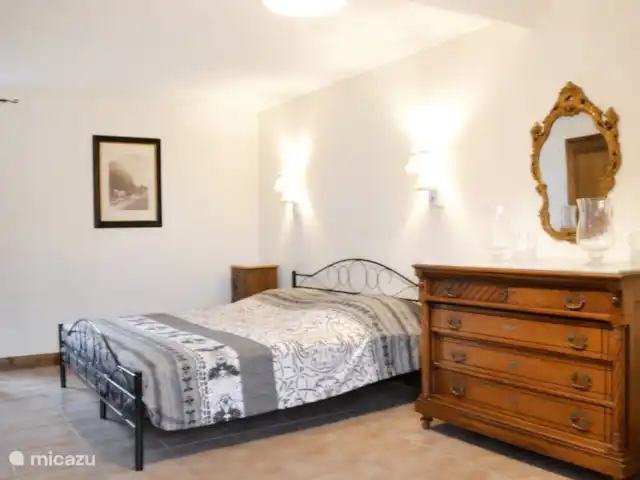 casa vacacional en Francia, Lot, Mayrinhac-Lentour – Mayrinha El dormitorio