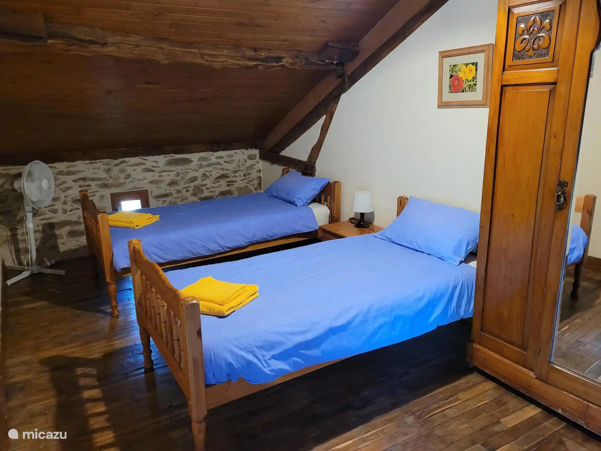 Schlafzimmer mit 2 Einzelbetten