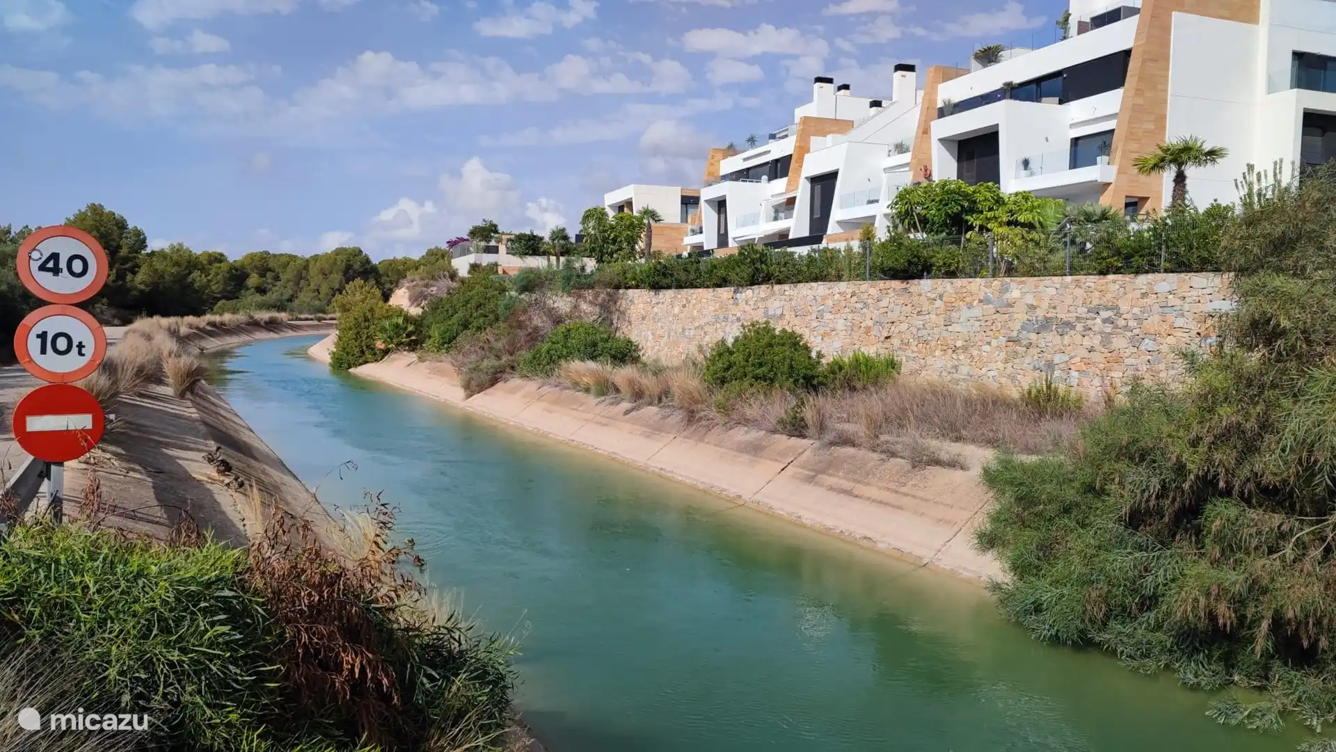 Wandelroute langs kanaal 
