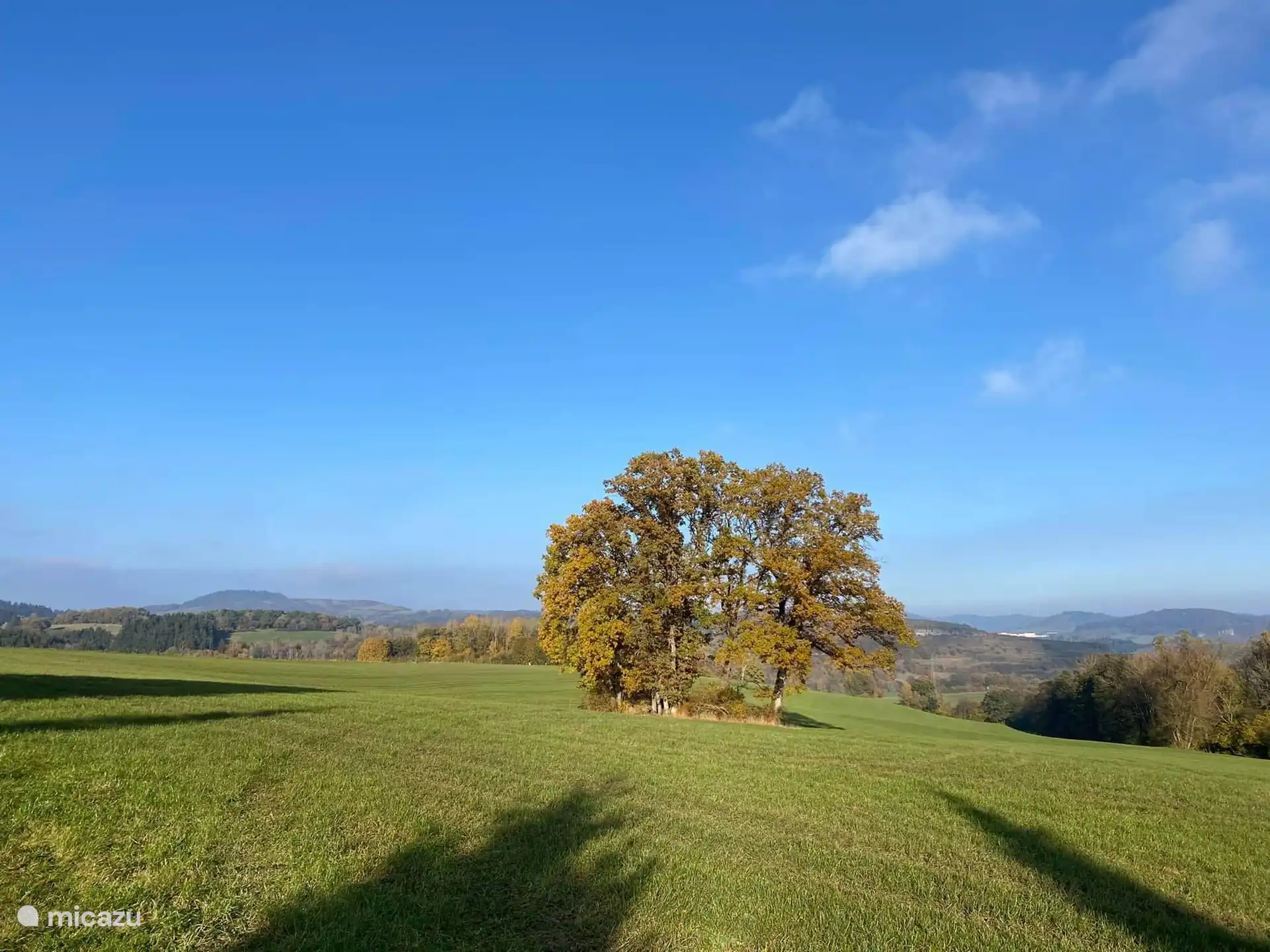 Schöne Aussicht, diese ist von der Wiese, bevor Sie links bis zum Haus abbiegen. Auf jeden Fall erkennbar, wenn Sie dort sind
