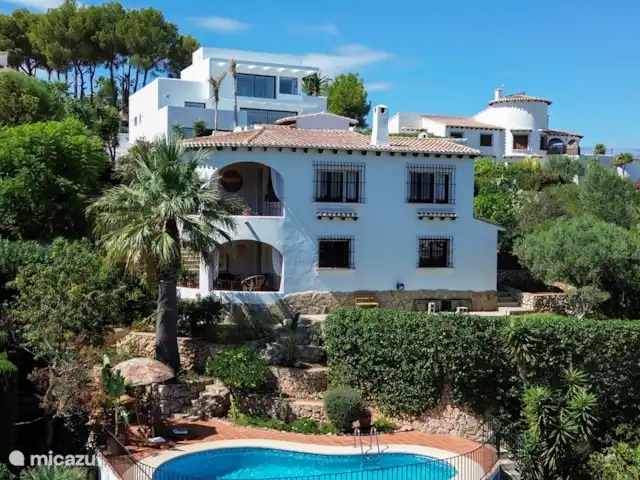 La casa Familia Costa Blanca huren in Spanje, Costa Blanca, Pego - vakantiehuis Vooraanzicht Huis vanuit het dal