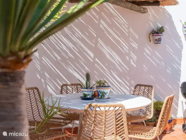 La casa Familia Costa Blanca huren in Spanje, Costa Blanca, Pego - vakantiehuis Patio met zitje en buiten keuken en bbq