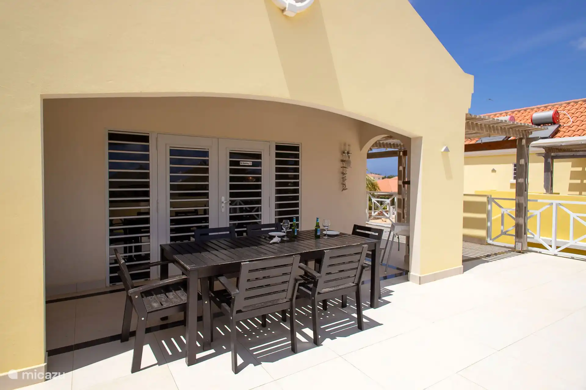 Toit-terrasse et porche