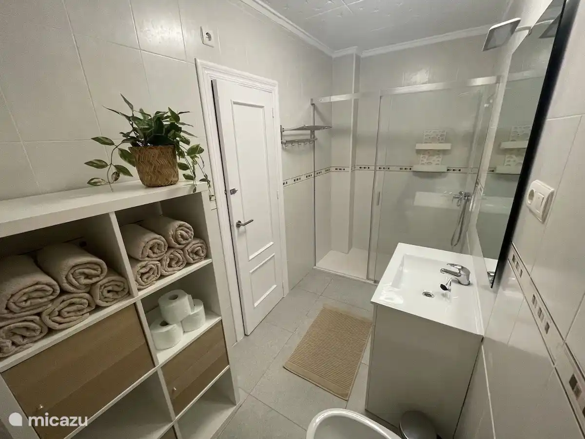 Baño para el dormitorio 1
