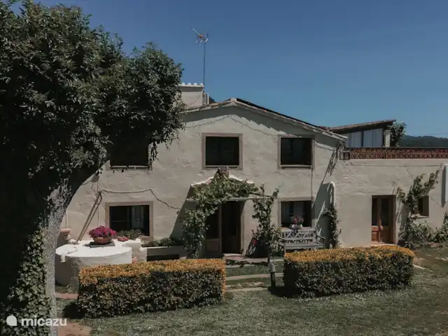 Location de Vacances Espagne, Costa Brava, Vidreres, chambres d'hôtes - Can Jan Vives Devant la maison