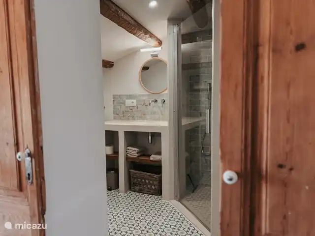 Location de Vacances Espagne, Costa Brava, Vidreres, chambres d'hôtes - Can Jan Vives Salle de bain Pica d’Estats