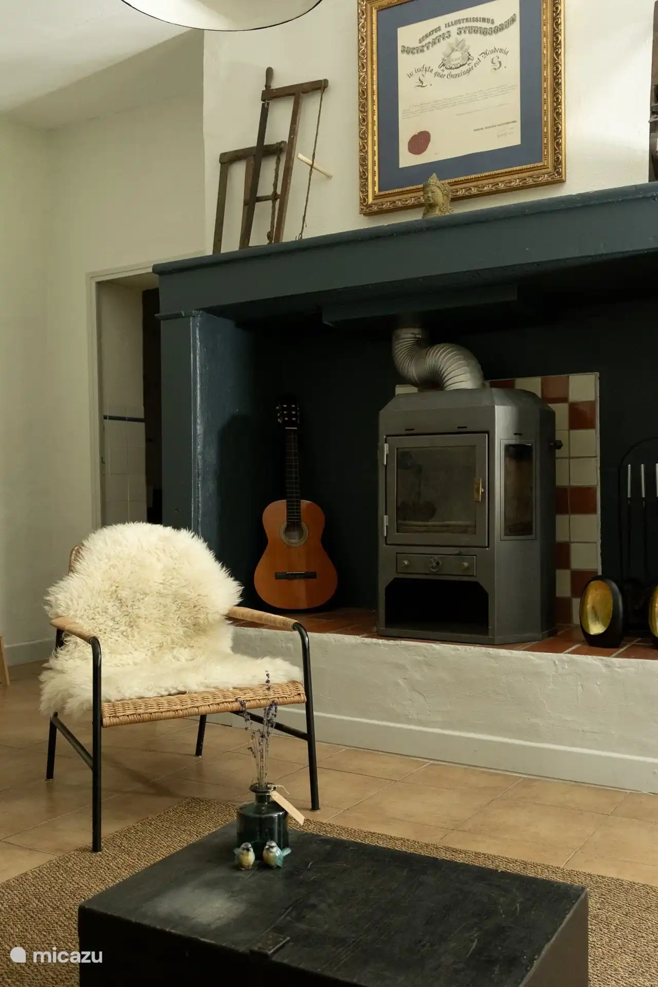 The living room with fireplace.