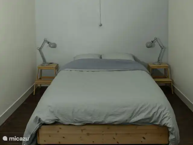 Le Gite de Migou en Francia, Tarn-et-Garonne, Larrazet - casa rural / cabaña La cómoda cama doble en el dormitorio.