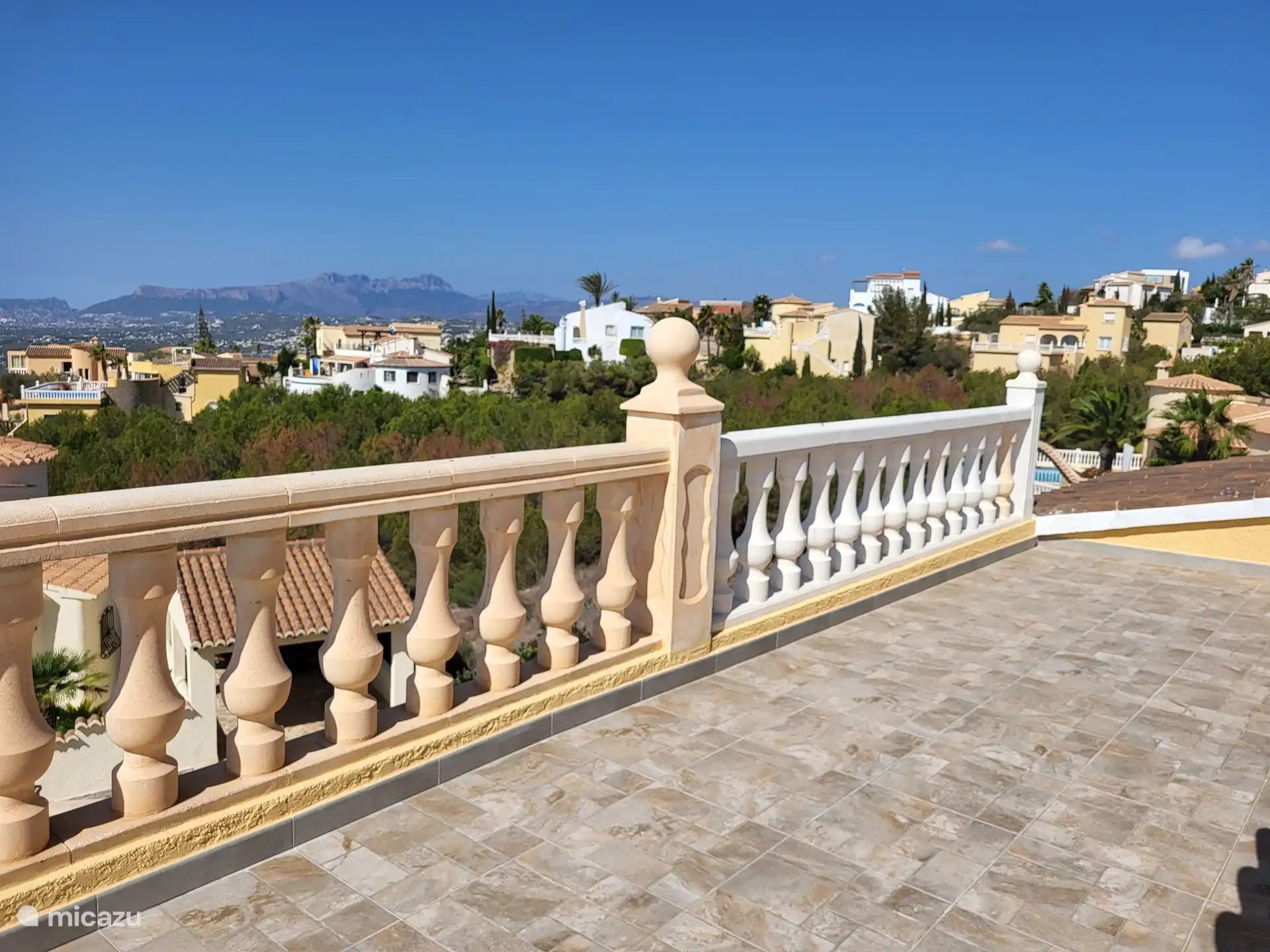 Terrasse im Obergeschoss