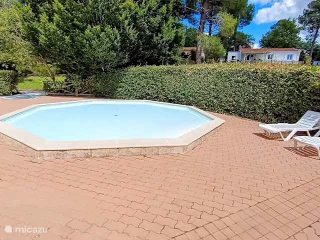 Colombard | France, Charente, Brossac - maison de vacances Mare.