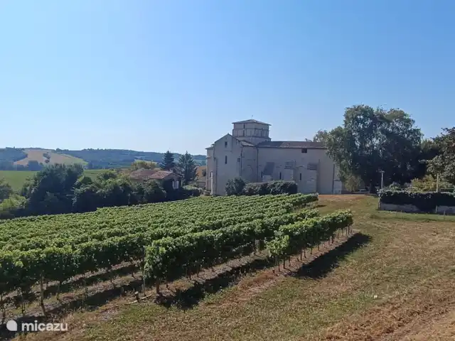 Colombard | France, Charente, Brossac - maison de vacances Il y a beaucoup de beaux villages à visiter dans la région.