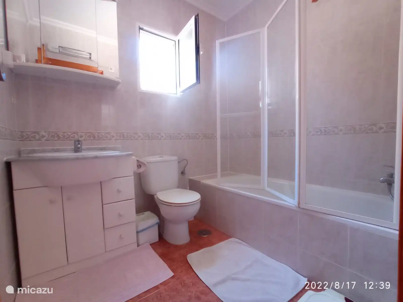 Badezimmer im Obergeschoss