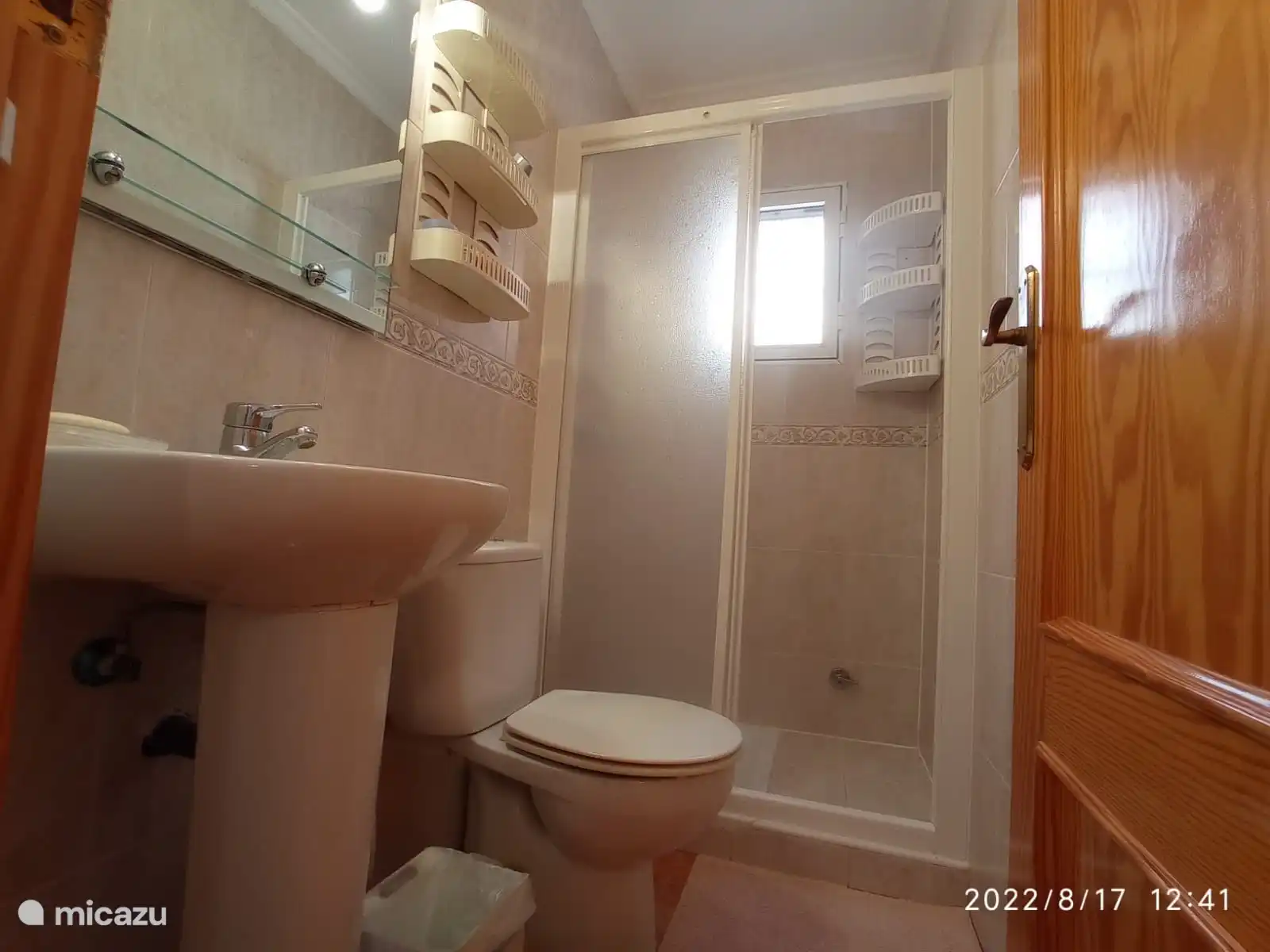 Badezimmer im Erdgeschoss