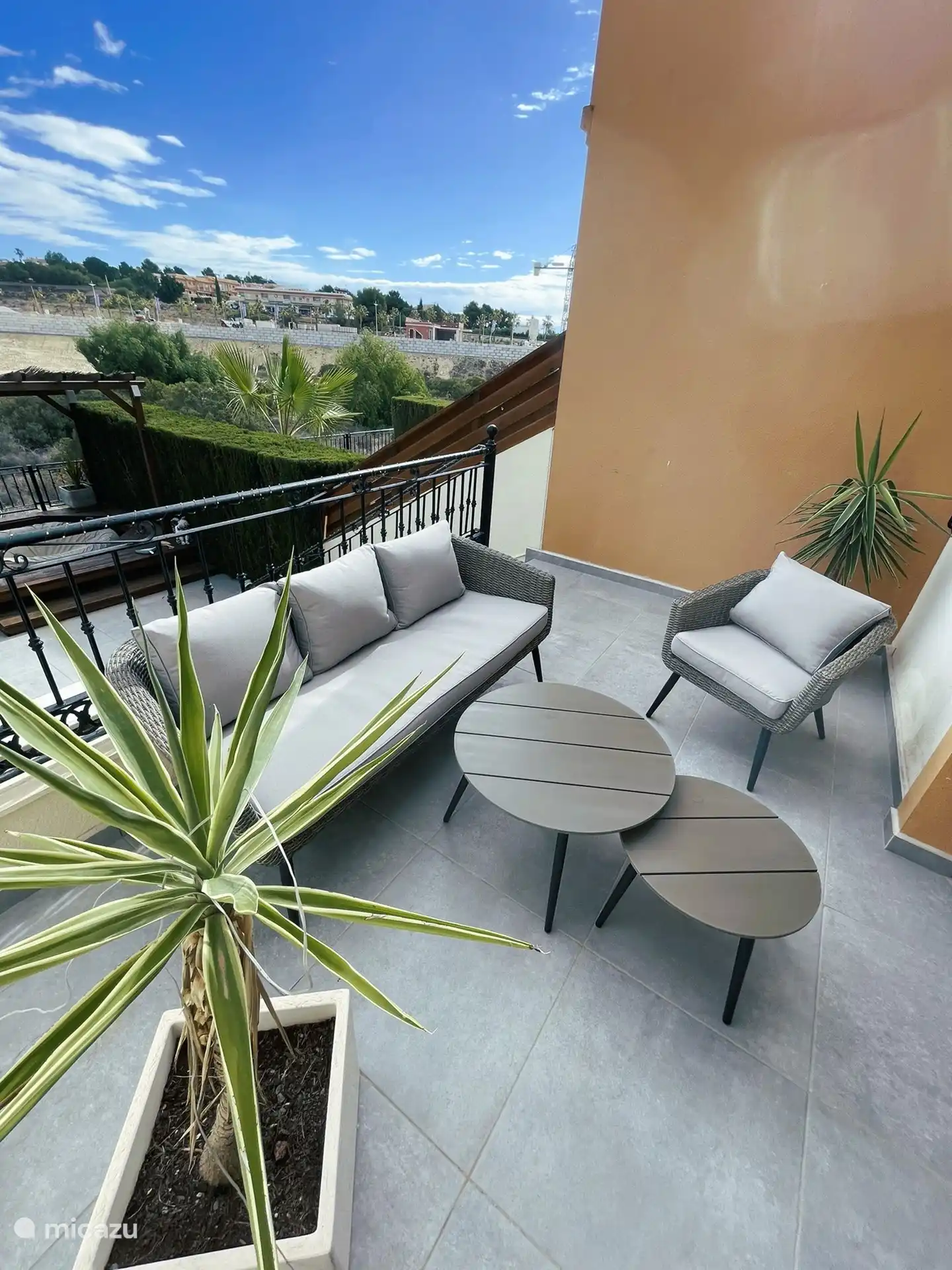 Terrasse vor dem Wohnzimmer