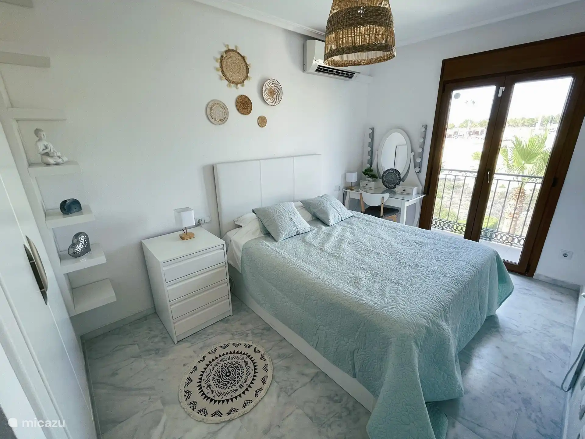 Übersicht Hauptschlafzimmer