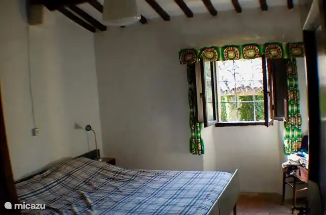 Die Hauptschlafzimmer verfügen über ein Auping mit Doppelbett