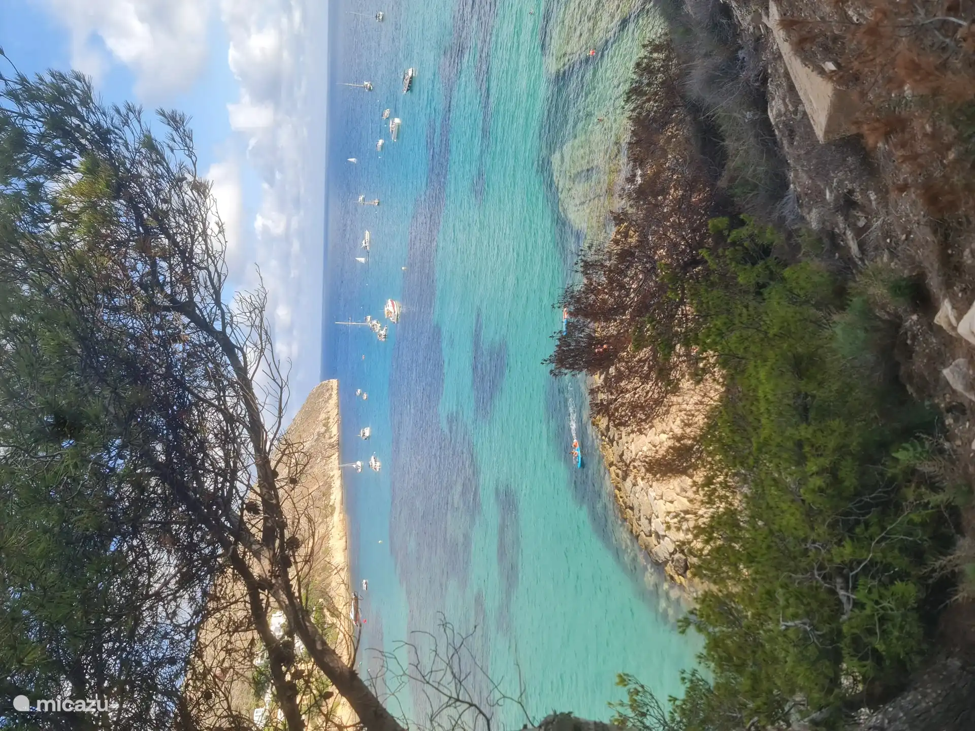 Blick auf die nahe gelegene Bucht