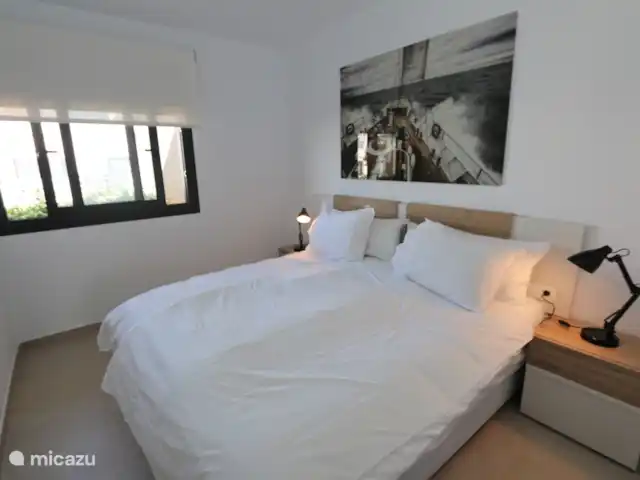 Vue panoramique du golf | Espagne, Costa Blanca, Pilar de la Horadada - appartement Lits confortables de 90 par 200 qui peuvent être rapprochés si vous le souhaitez.