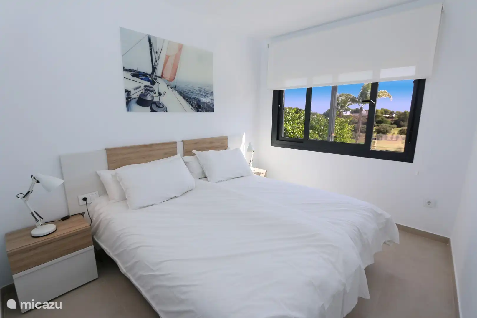 Bequeme Betten von 90 x 200 Betten, die auf Wunsch zusammengeschoben werden können.