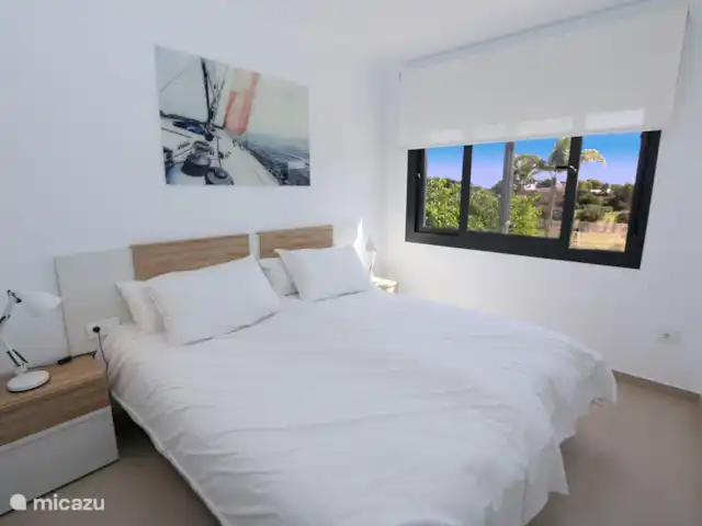 Vue panoramique du golf | Espagne, Costa Blanca, Pilar de la Horadada - appartement Lits confortables de 90 par 200 qui peuvent être rapprochés si vous le souhaitez.