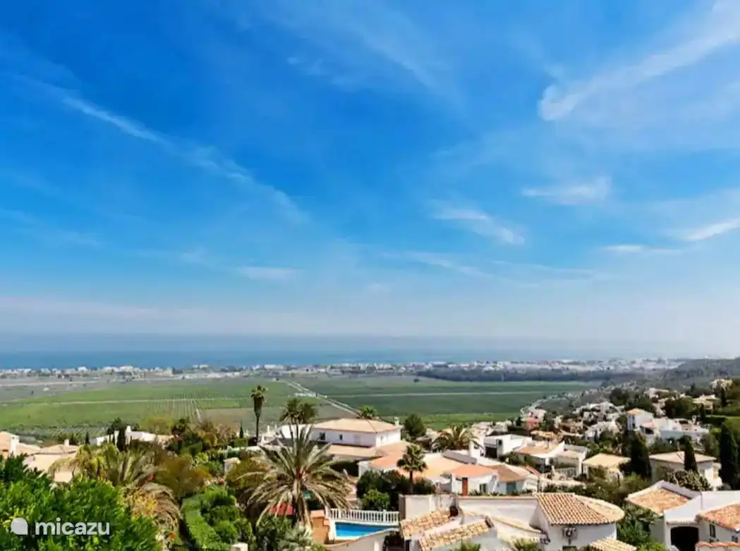 Blick auf das Meer und ein UNESCO-Naturschutzgebiet. Lindernd.