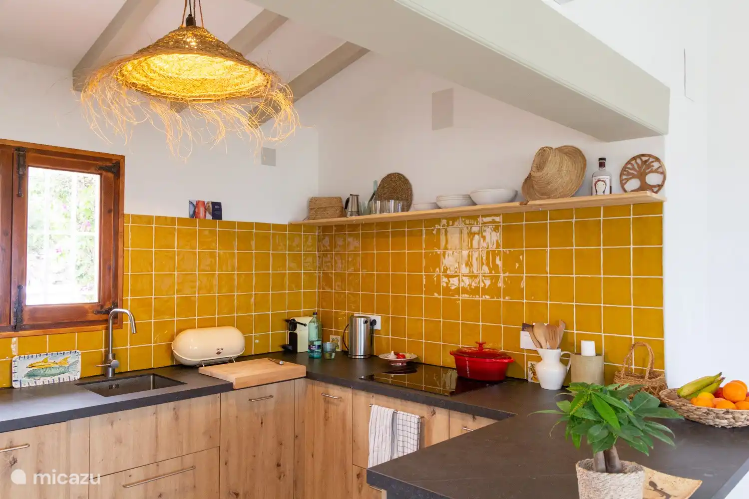 Teil der geräumigen Küche
