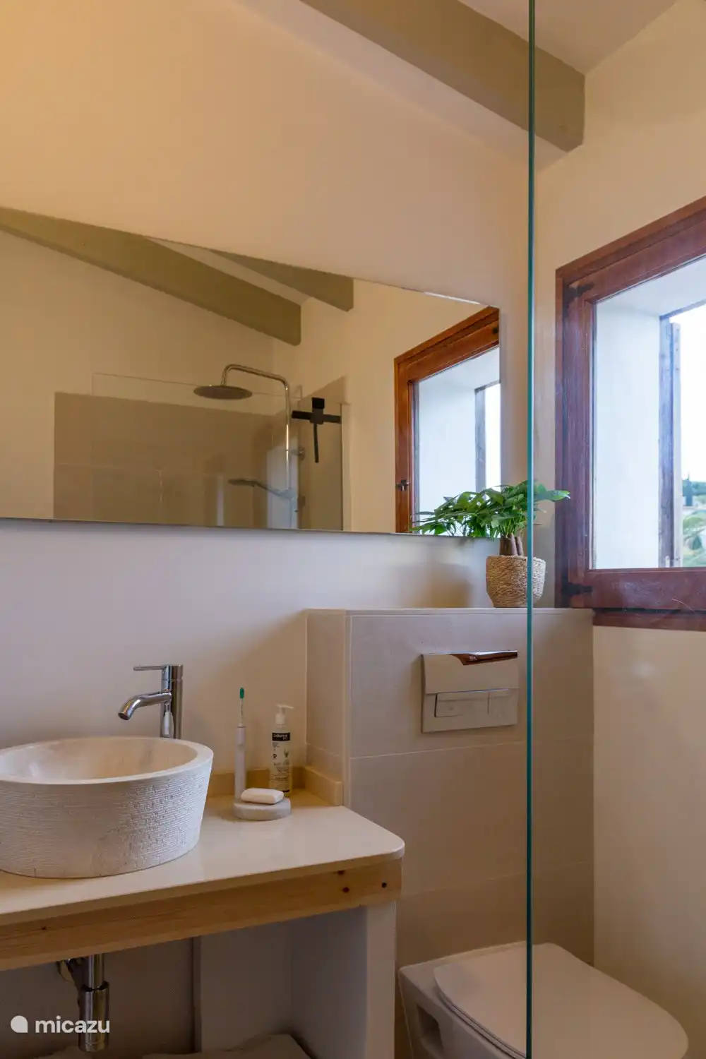 Badezimmer im Obergeschoss