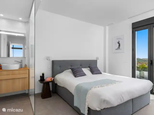 Mandarino penthouse las colinas golf en España, Costa Blanca, Orihuela Costa - apartamento Dormitorio principal con baño en suite y vestidor