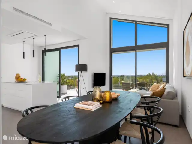 Mandarino penthouse las colinas golf en España, Costa Blanca, Orihuela Costa - apartamento Mucha luz a través de las ventanas altas