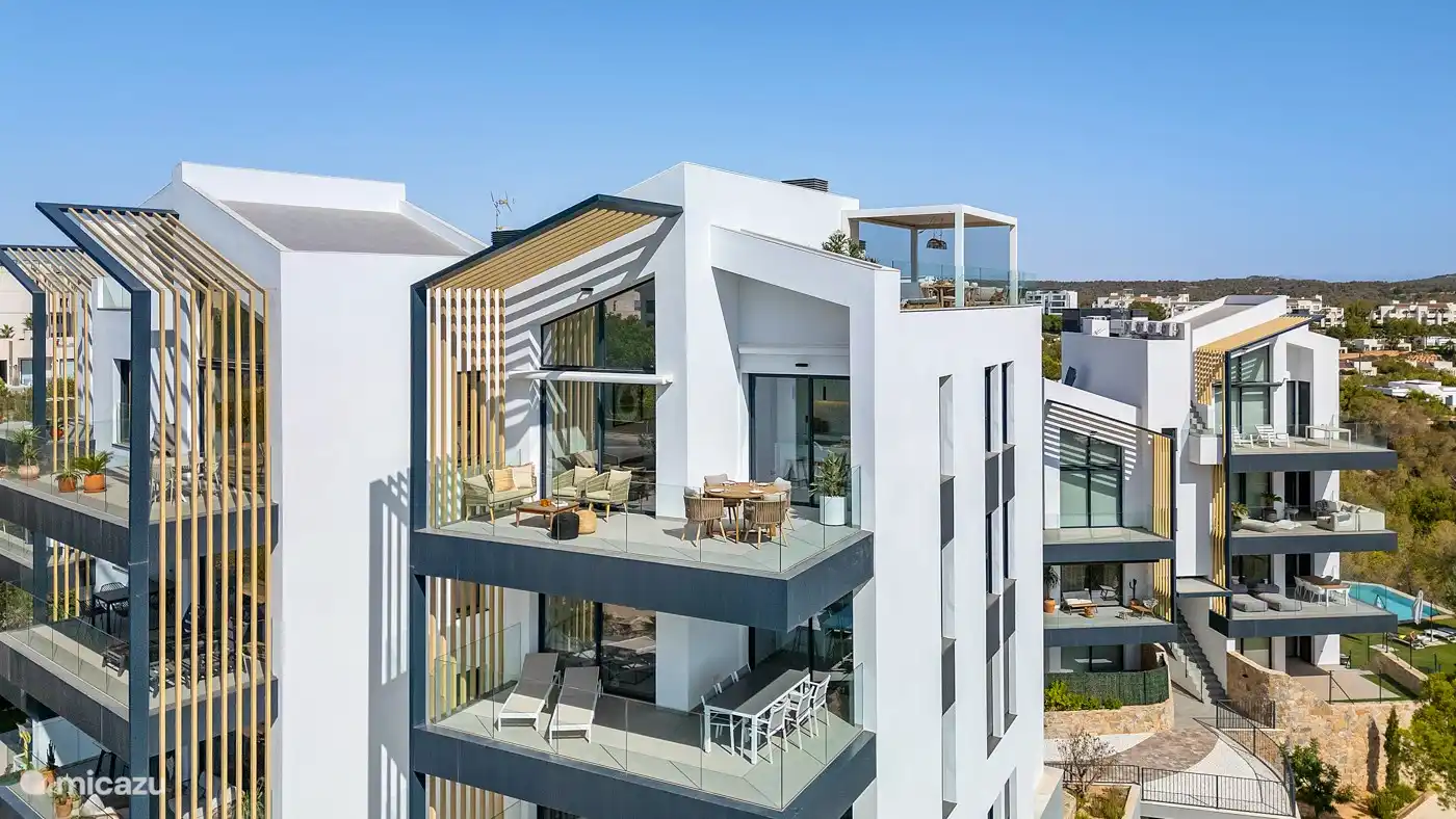 Terrasse vor dem Wohnzimmer