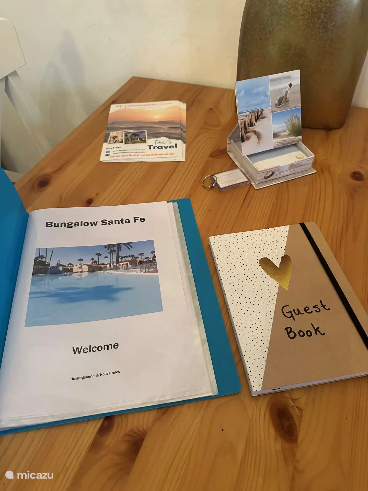 Libro de información