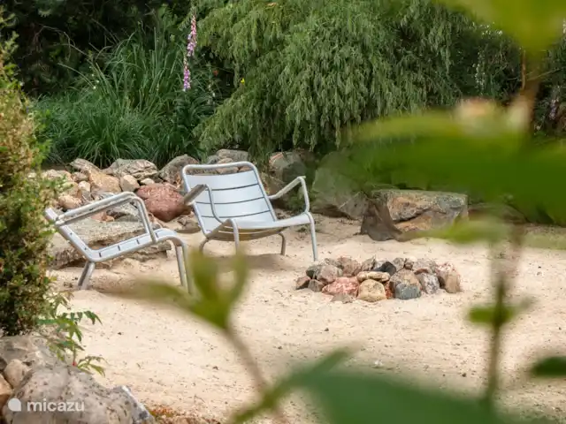 CoCo Cabin en Países Bajos, Utrecht, Woudenberg - casa pequeña  Tumbonas y fogata