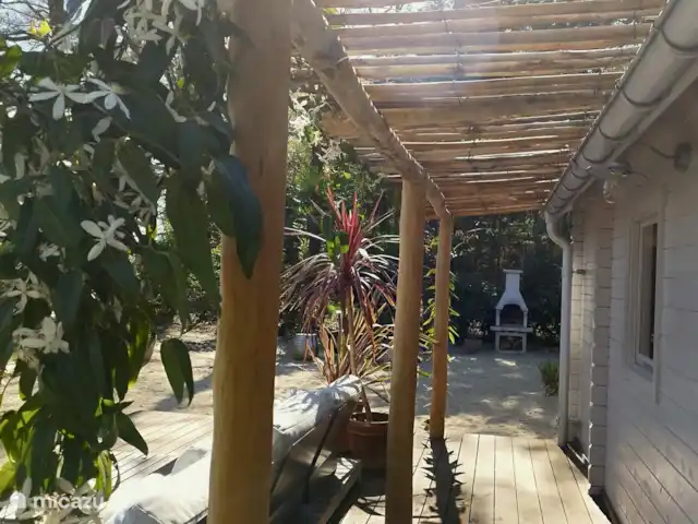 CoCo Cabin en Países Bajos, Utrecht, Woudenberg - casa pequeña  Pérgola