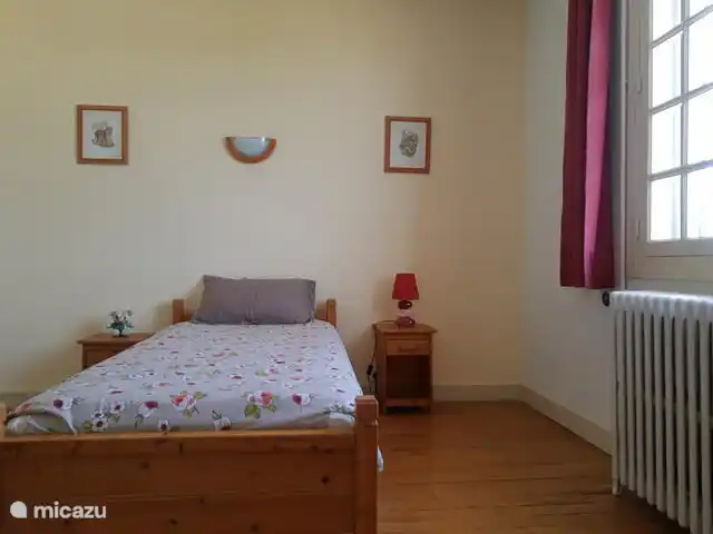 Bedroom 4 with a single bed (90 x 200)