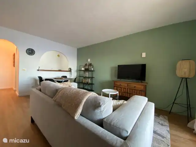 Casa Thalessa Benitachell huren in Spanje, Costa Blanca, Benitachell - appartement Comfortabel verblijven living, eettafel en verbinding met de keuken.