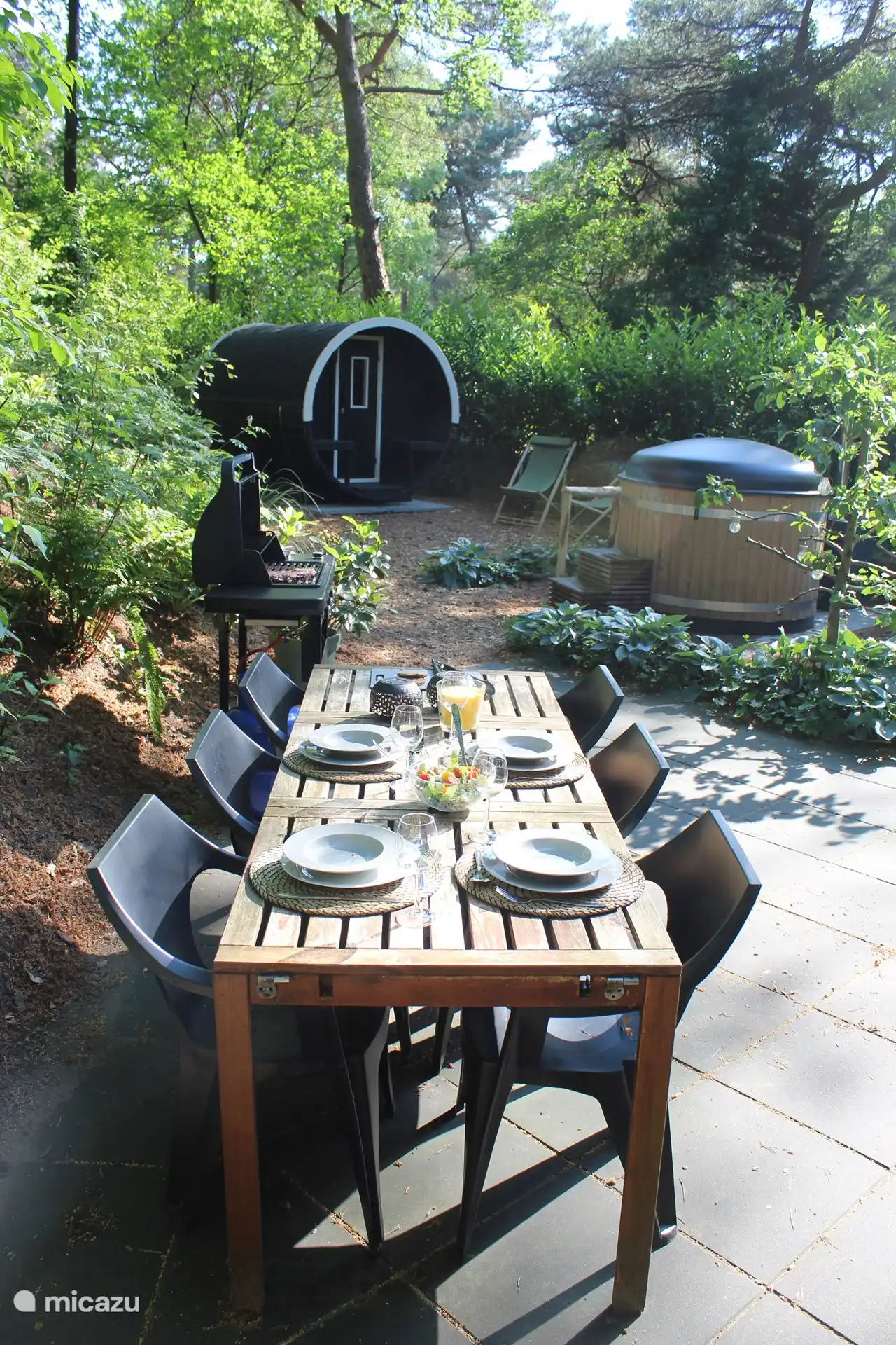 Profitez d’un délicieux barbecue après une journée de détente et de bien-être dans votre propre jardin privé