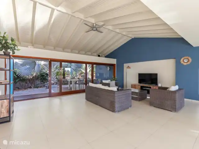 Villa Kaya Azov | Curaçao, Banda Ariba (est), Vista Royal - villa Salon avec porche arrière
