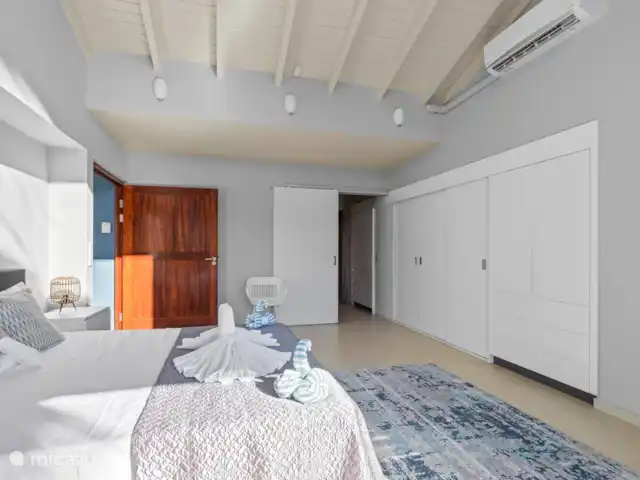 Villa Kaya Azov | Curaçao, Banda Ariba (est), Vista Royal - villa Chambre principale avec climatisation et salle de bain privée