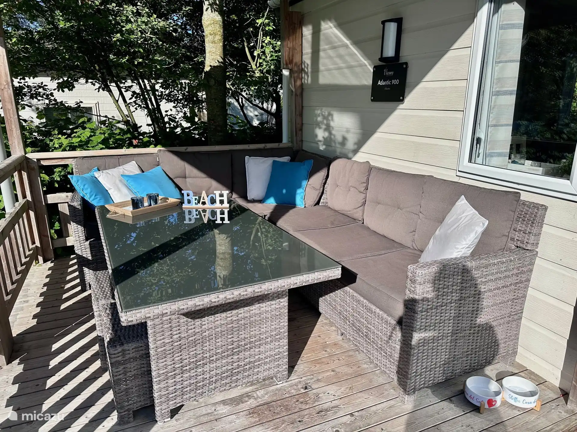 Hochwertige gemütliche Sitzlounge 