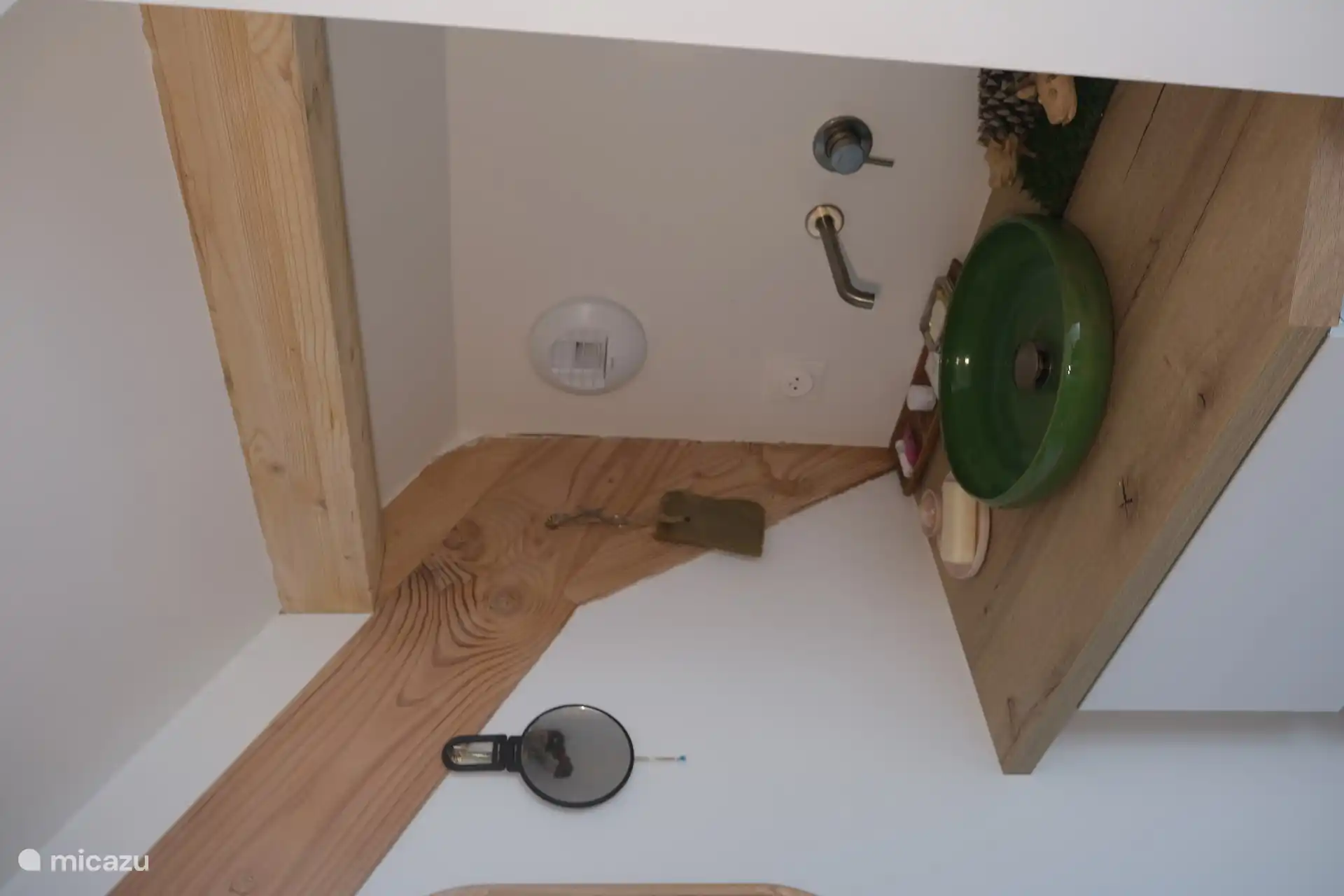 Gemütliches Badezimmer im Refugium-Zimmer.