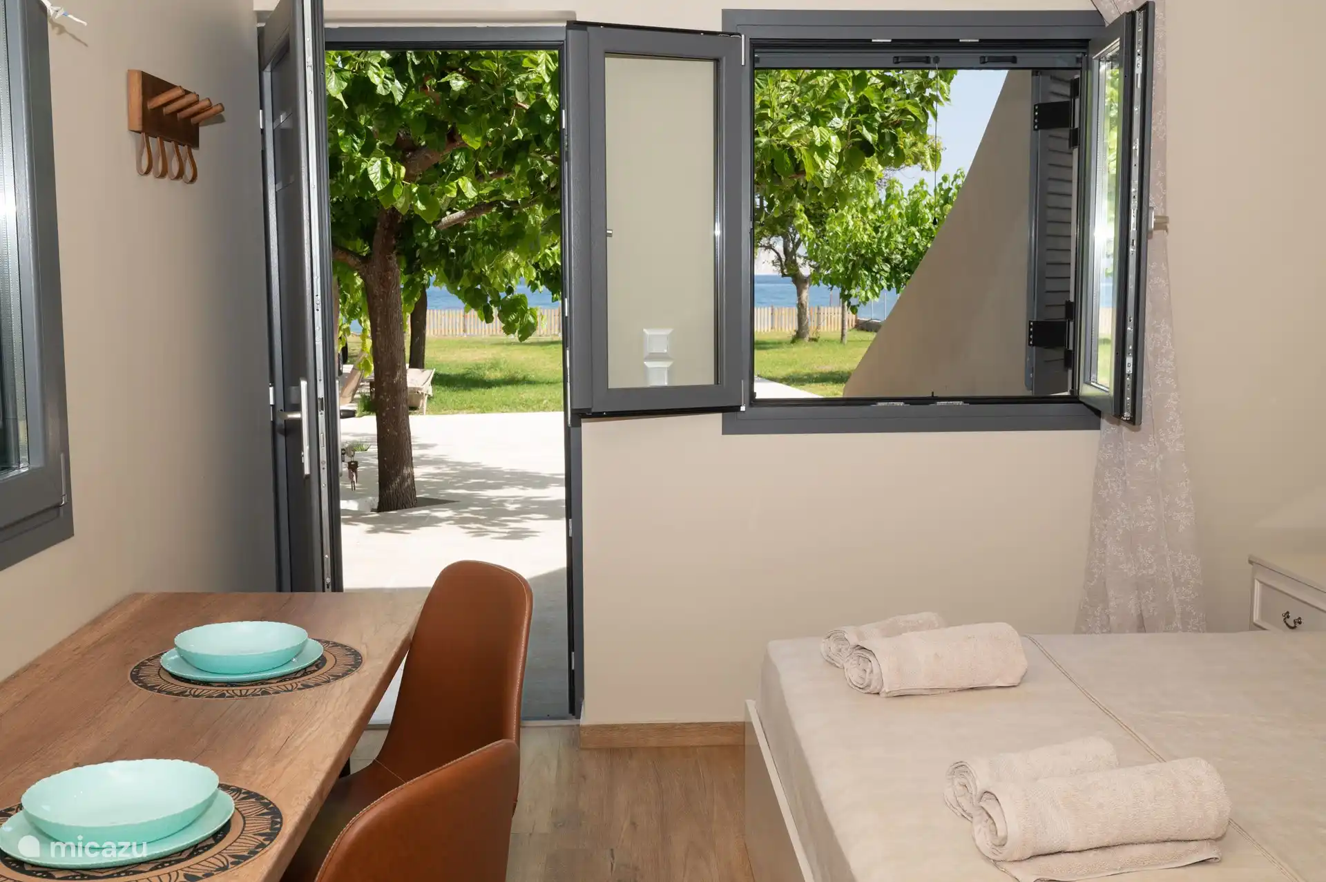 Fully equipped studio Danai garden view