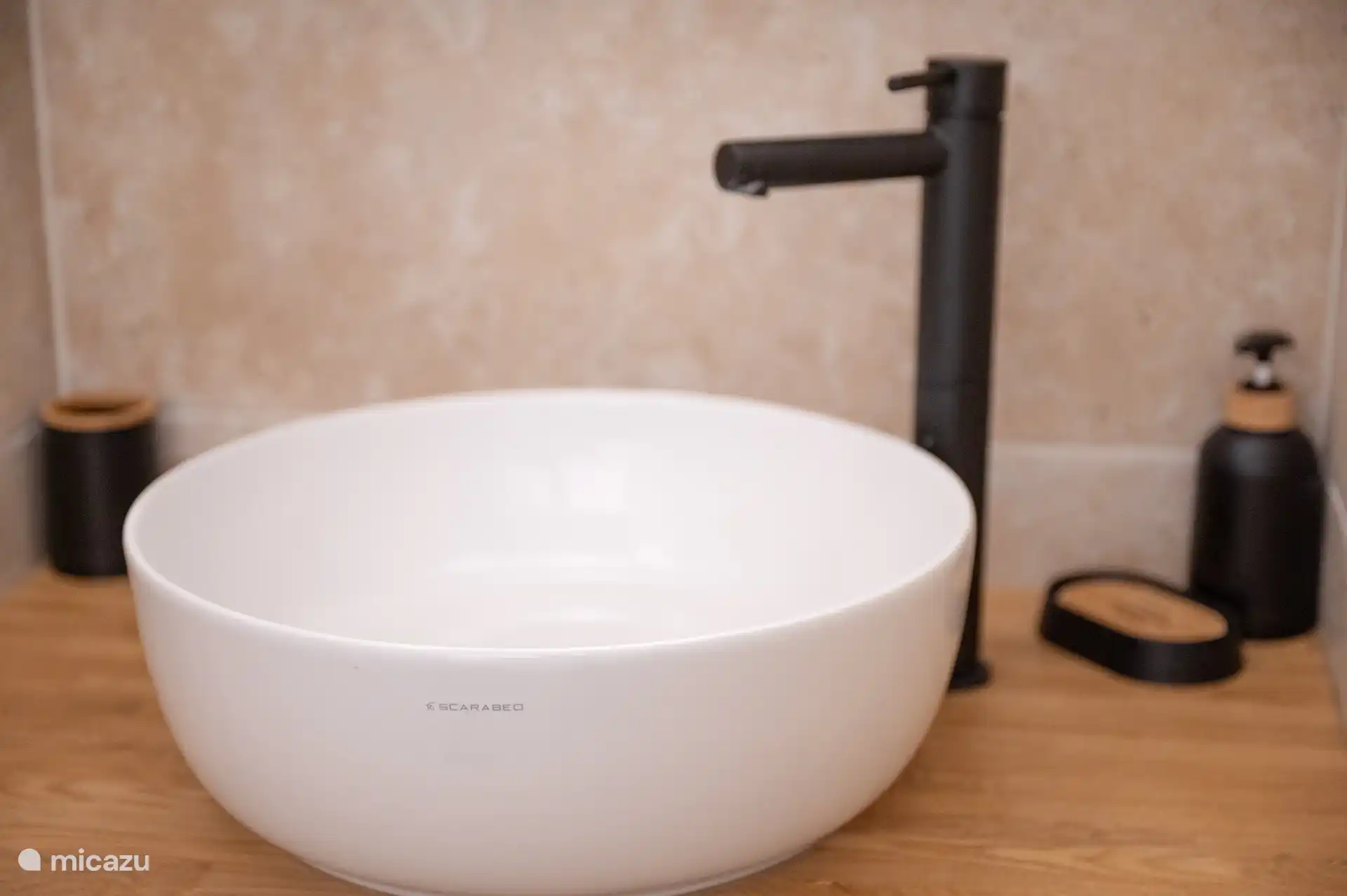 Fully equipped toilet